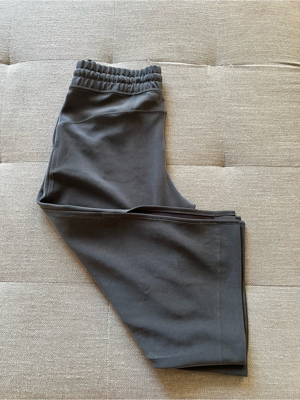 lululemon Wide Leg Pull On Pants Gray Size 12 Gathered Waist Logo softstream